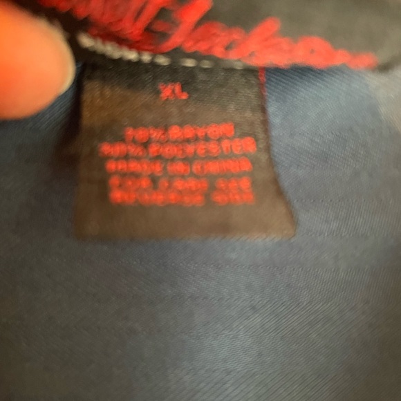 barrett-jackson short leeve button down xl. see photos for hole in back - Picture 3 of 4